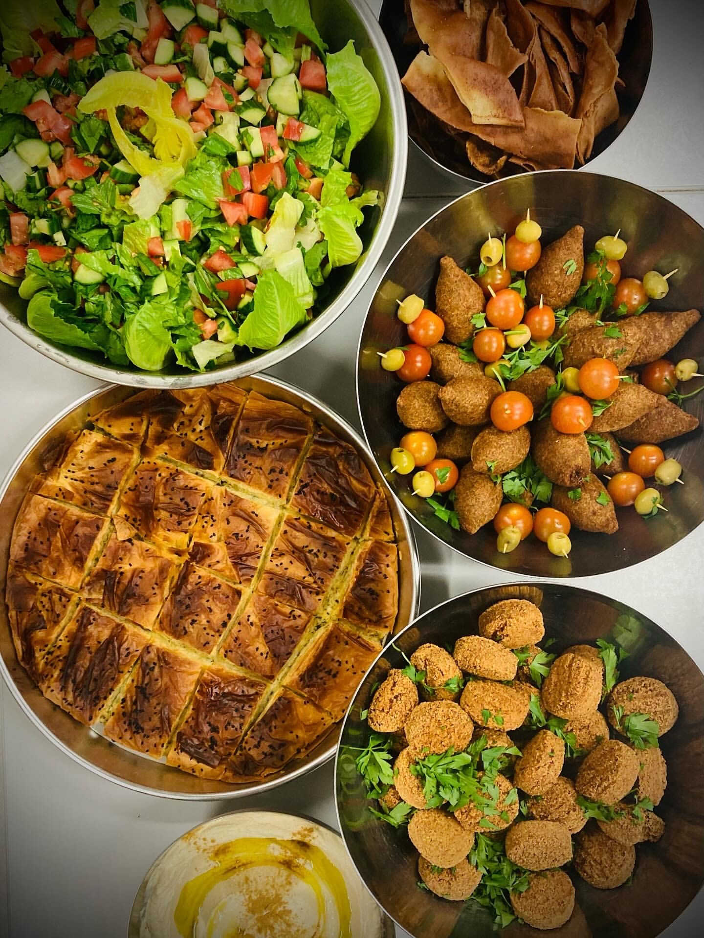 YAZAN I TABLES D'HÔTES |  Marché créateurices