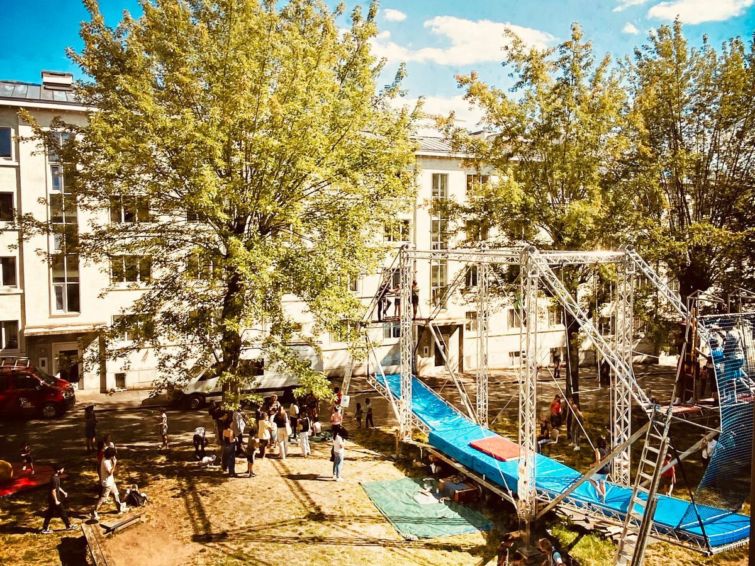 QUEL CIRQUE ! 2026 | Extérieur Ateliers
