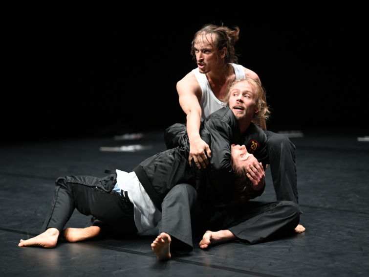 T'Façon on est en 2012 | Scolaire Danse