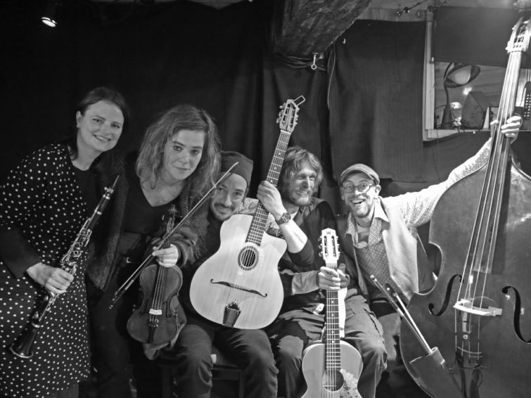 Barezzi et Silly Swing Hot club | Musique